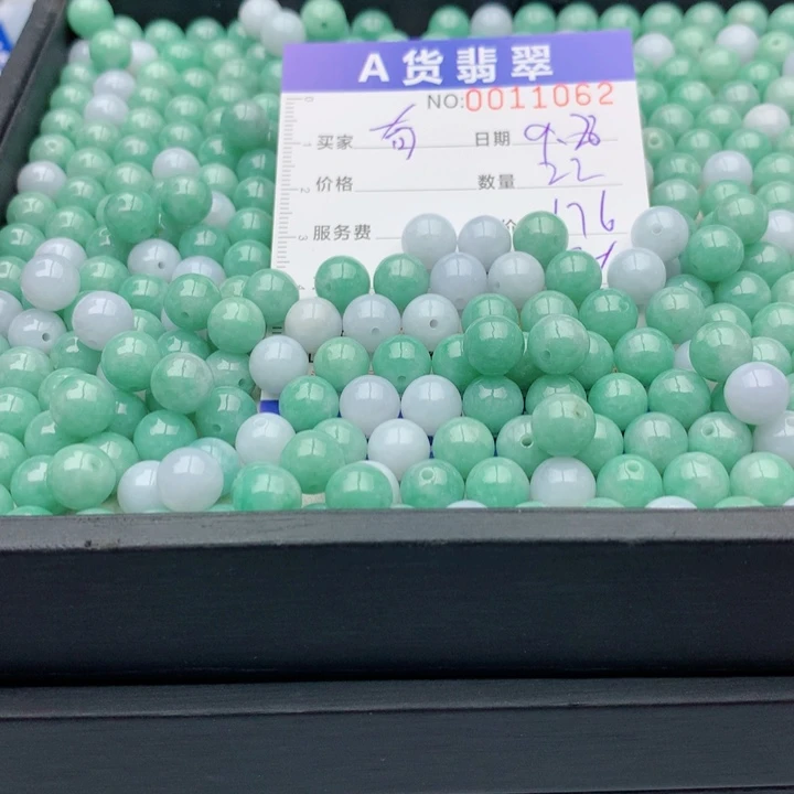 奇***成翡翠未镶嵌手链多样性
