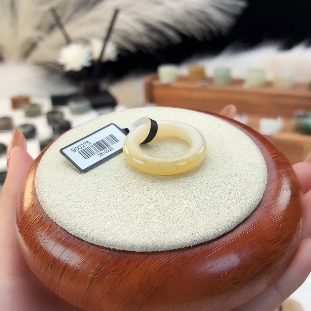 和田玉未镶嵌戒指飘糖轮胎18.4mmj140