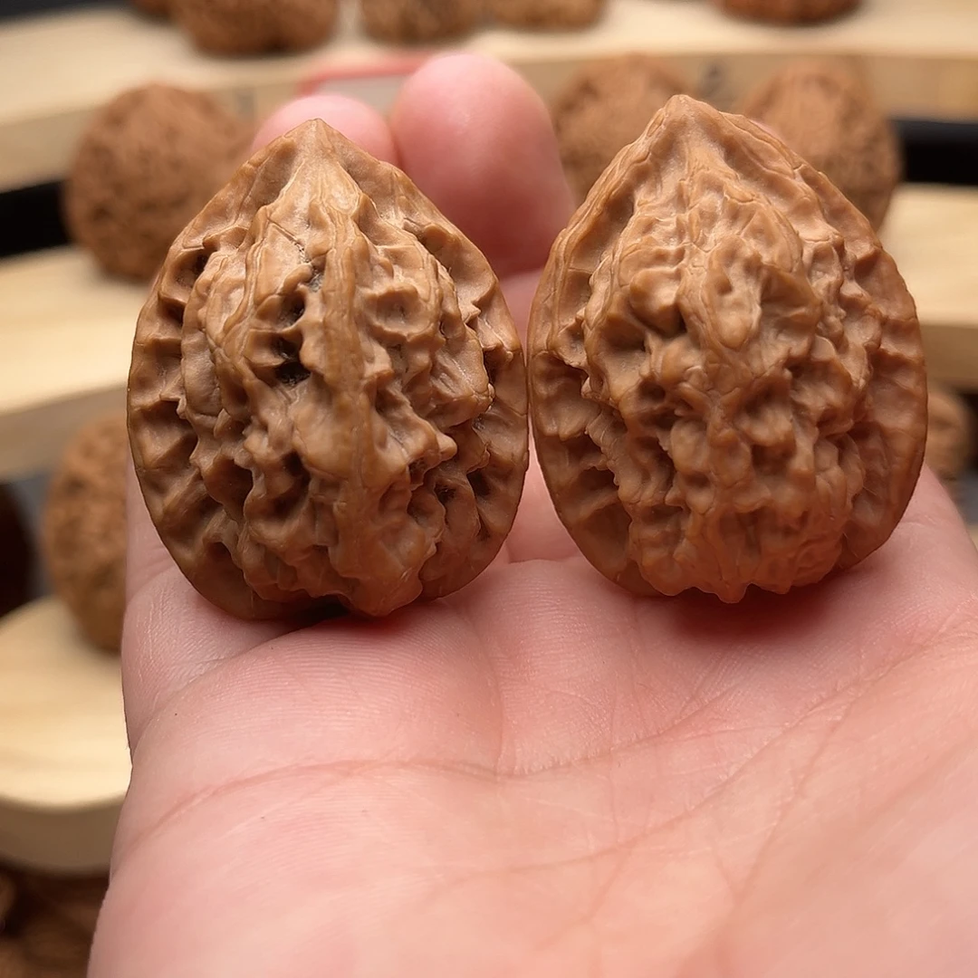 文玩核桃吊坠36十三鸡