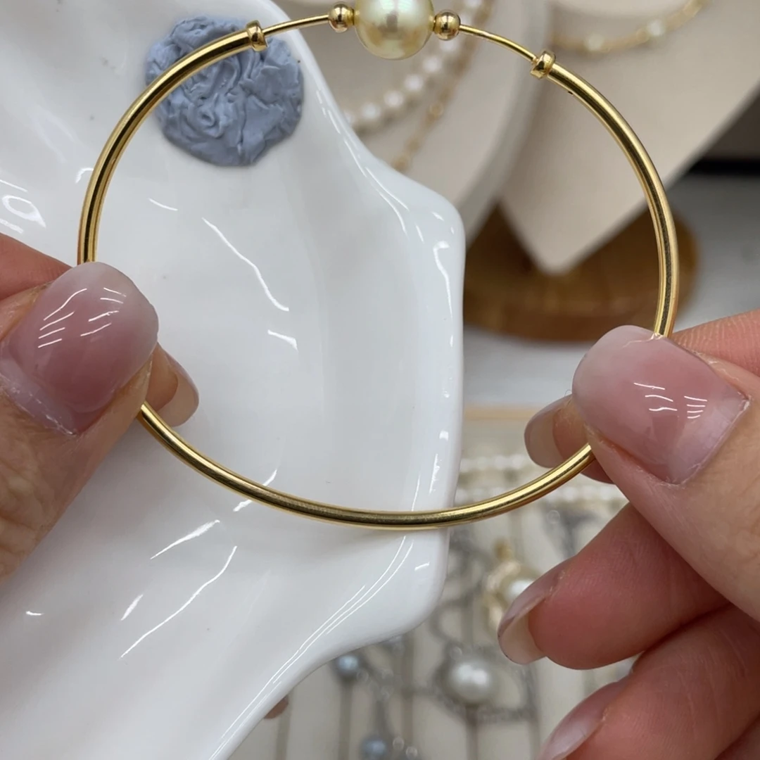 手镯银S925镶嵌海水珍珠