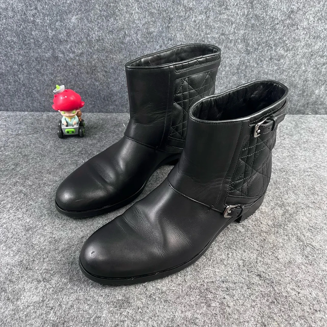 95新 DIOR/迪奥 格菱纹银扣短靴 37码 贴底YLP1792