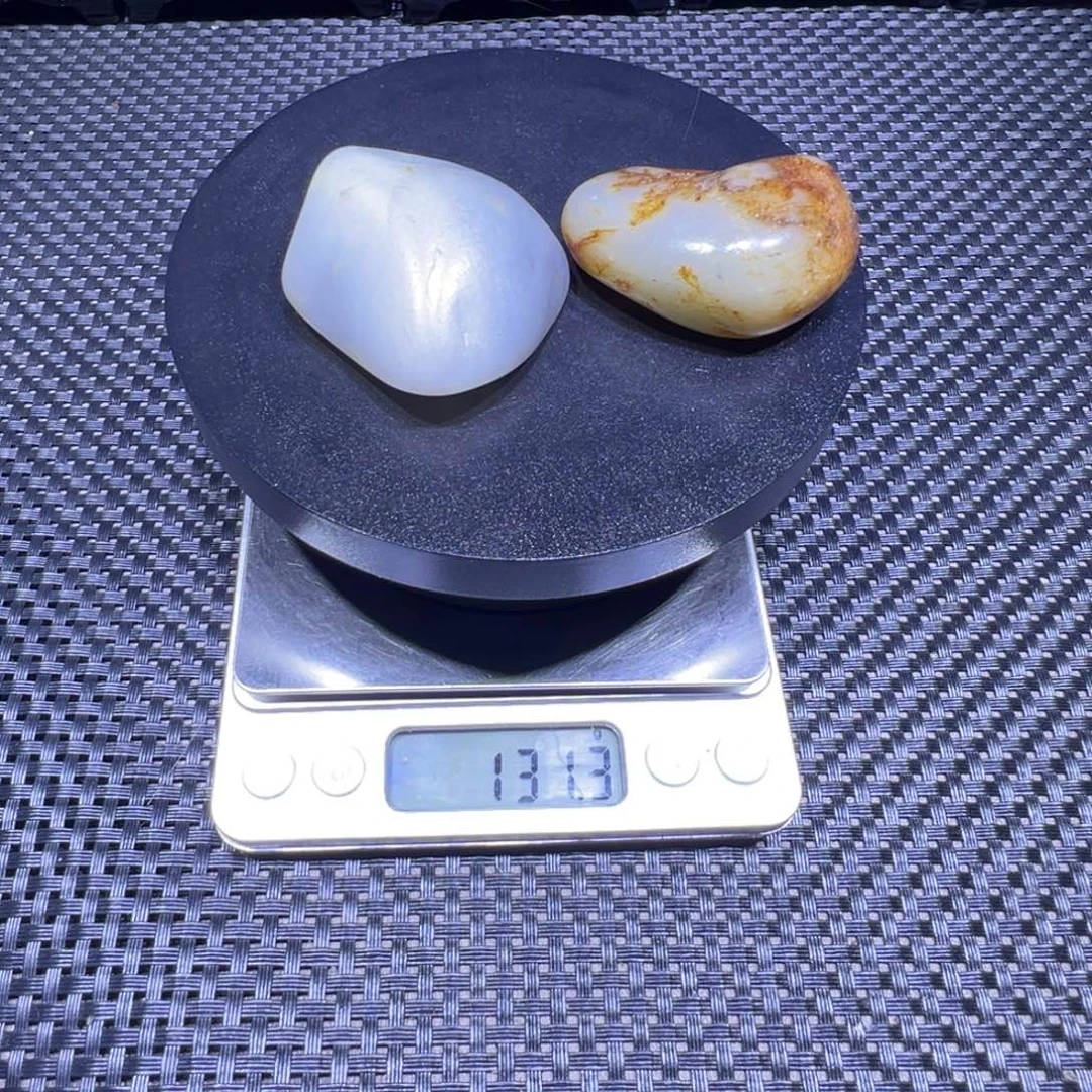吊坠(不含链)未镶嵌和田玉（子料）131