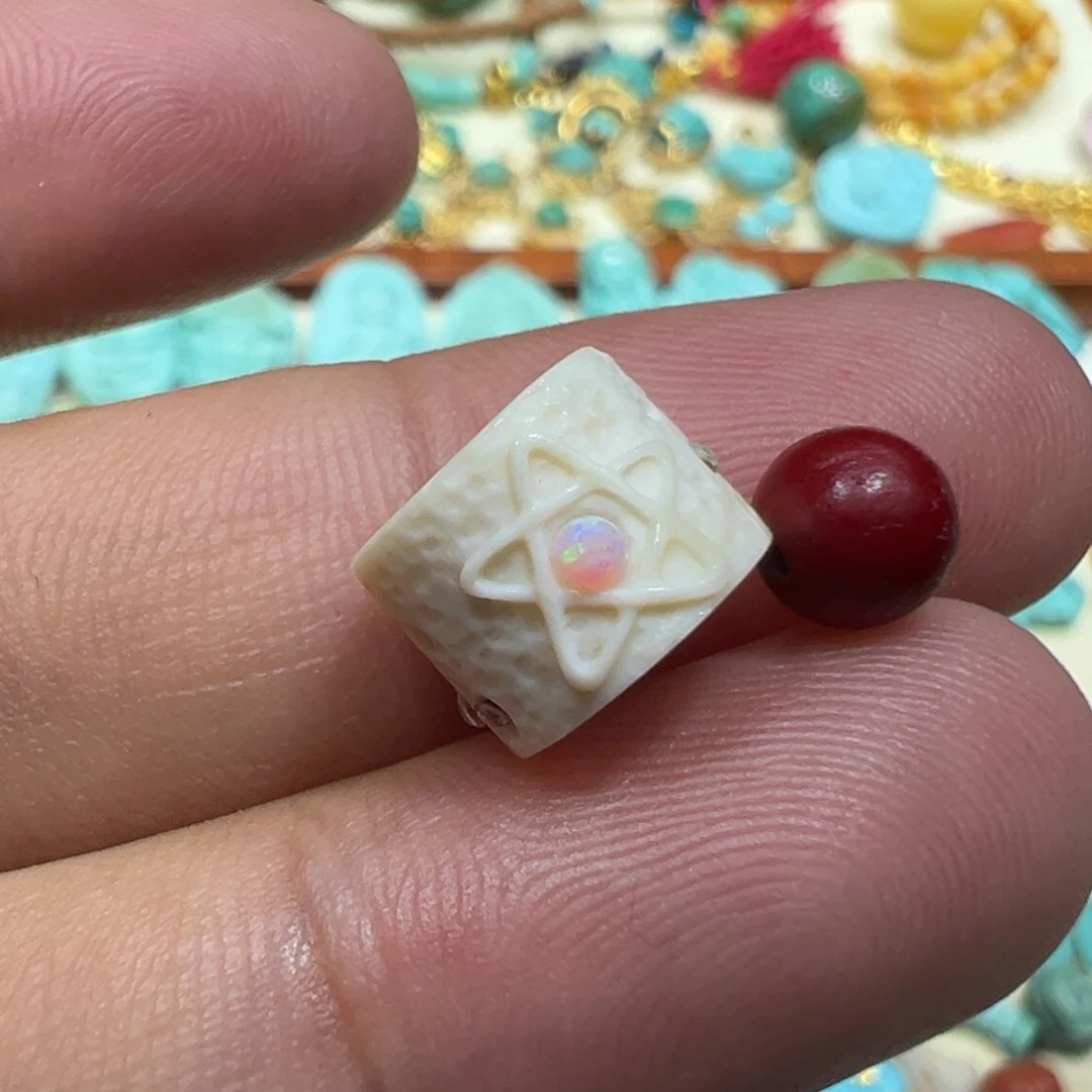 南红玛瑙未镶嵌颈饰