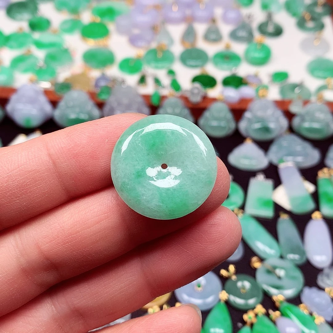 翡翠未镶嵌颈饰天然翡翠A货