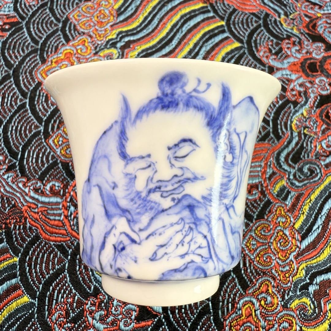 青花茶杯陶瓷主人杯钟馗画面瑕品（有釉坑）小杯