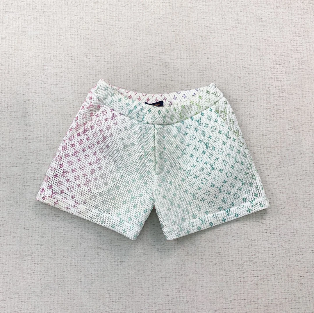 未使用 LouisVuitton/路易威登 欧根纱短裤38码编码xb2239