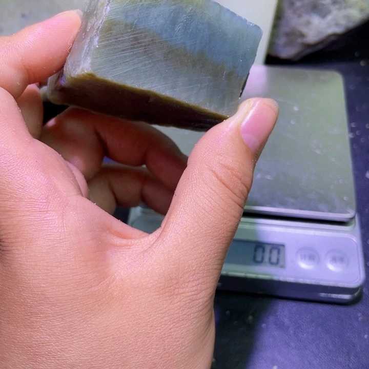 未镶嵌和田玉珠宝半成品