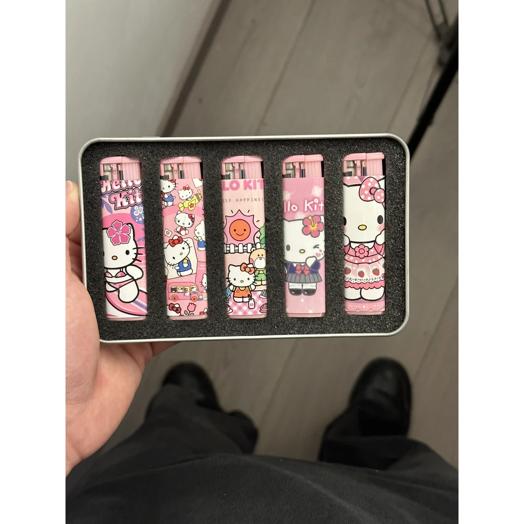 可爱HelloKitty粉焰打火机防风粉色打火机卡通一次性