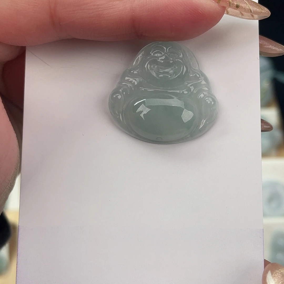 翡翠未镶嵌颈饰佛公