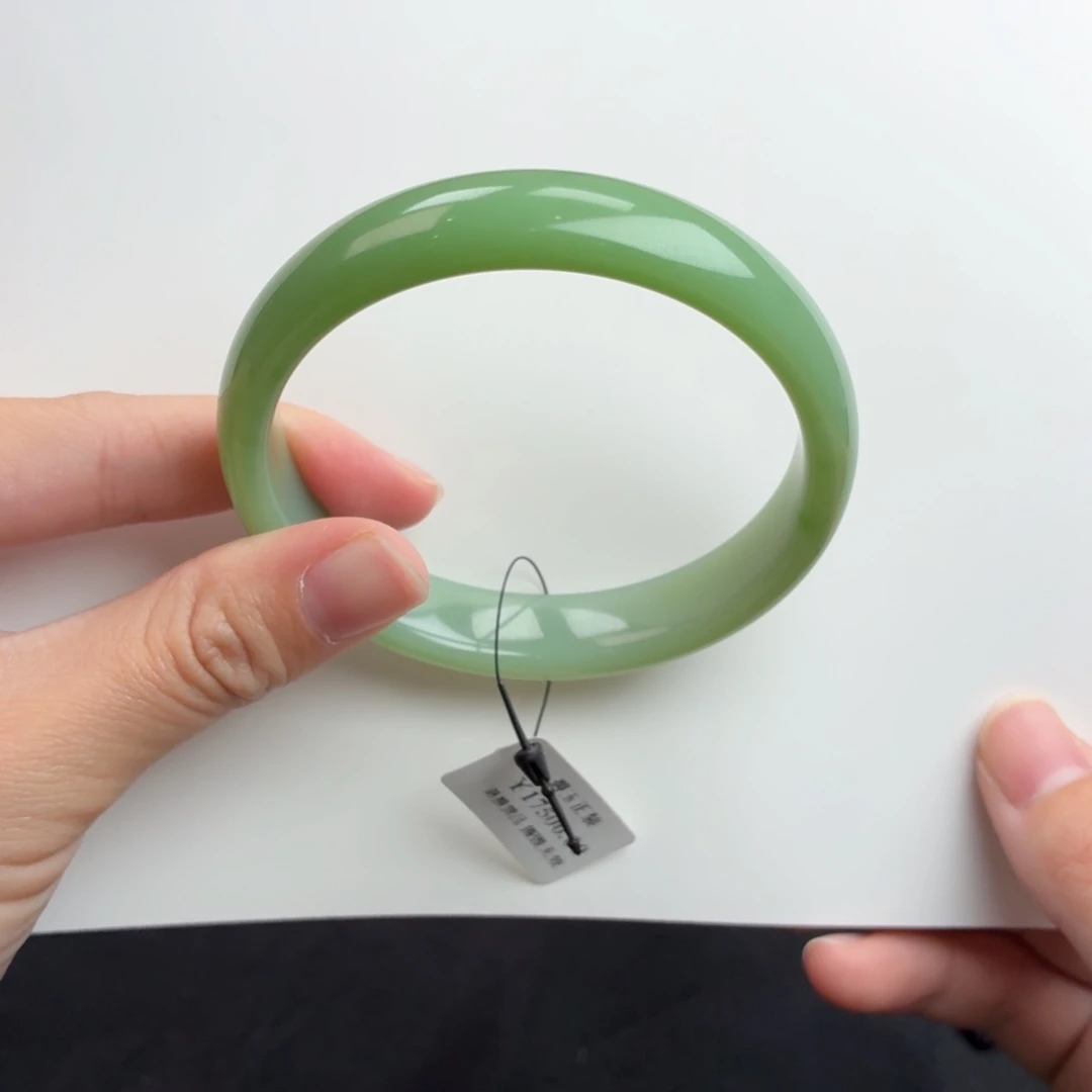 和田玉未镶嵌手镯-碧玉贴肤公主镯粉绿➕粉阳绿渐变半山水26号