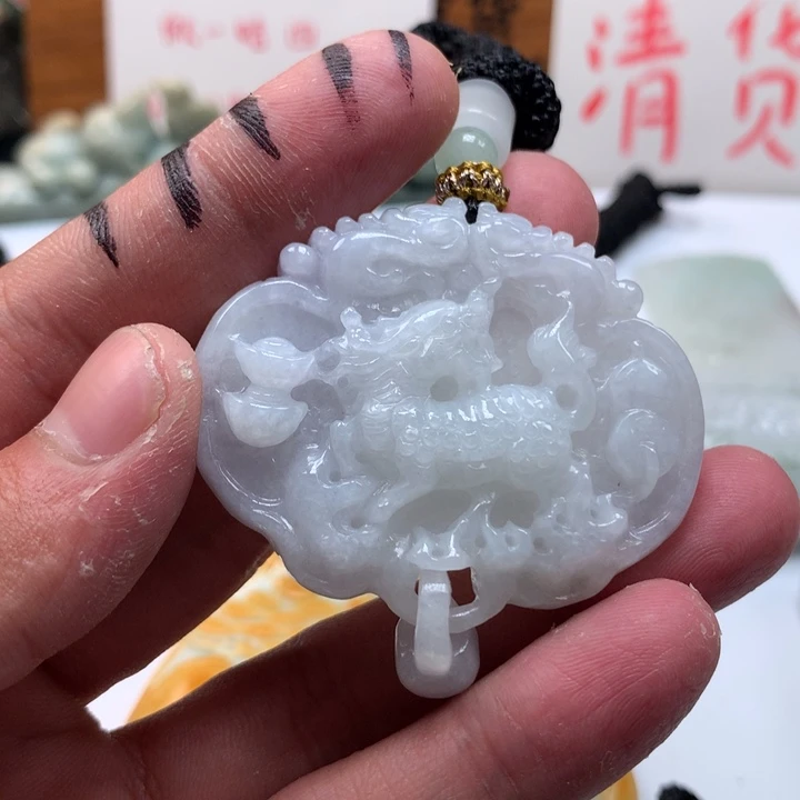 翡翠未镶嵌颈饰保真天然a货翡翠