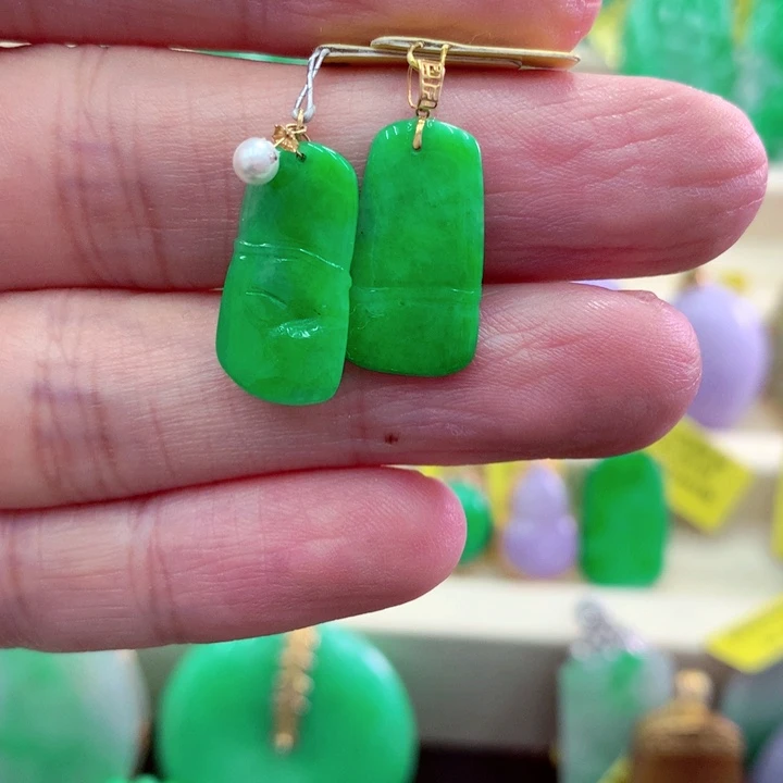 翡翠18K金镶嵌吊坠(不含链)多样性发其一