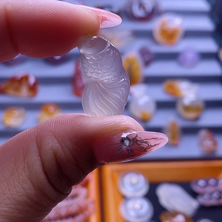 玛瑙/玉髓颈饰未镶嵌