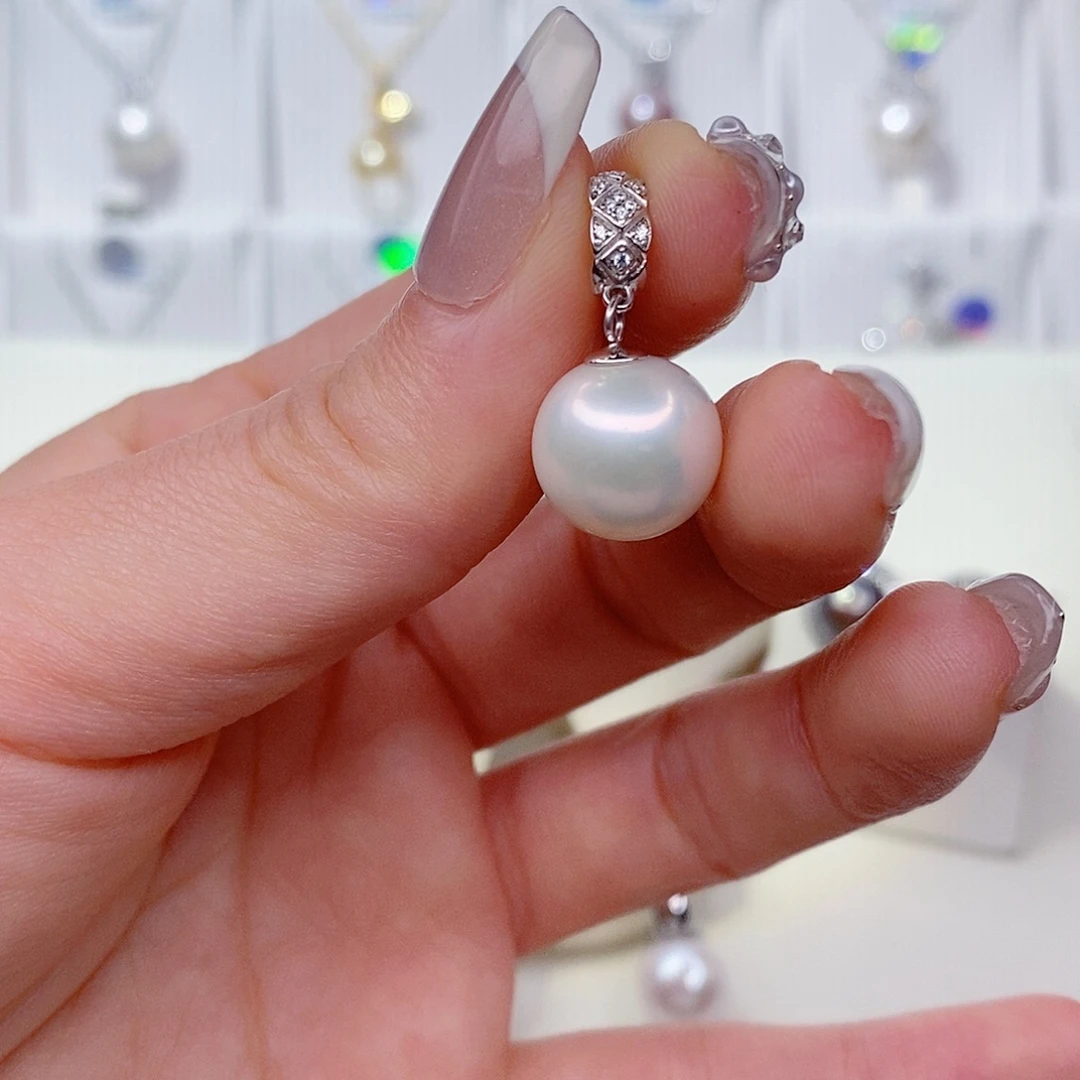 淡水珍珠吊坠(赠链)银S925镶嵌