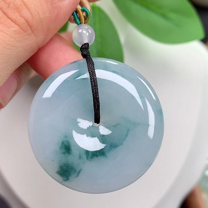 翡翠未镶嵌颈饰平安扣 36x6.1mm