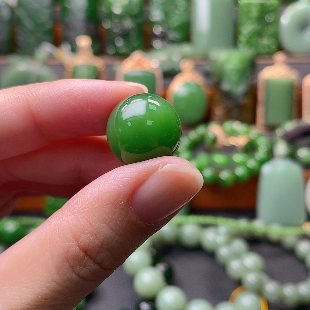 颈饰未镶嵌和田玉（碧玉）单珠卡16（开播福利）