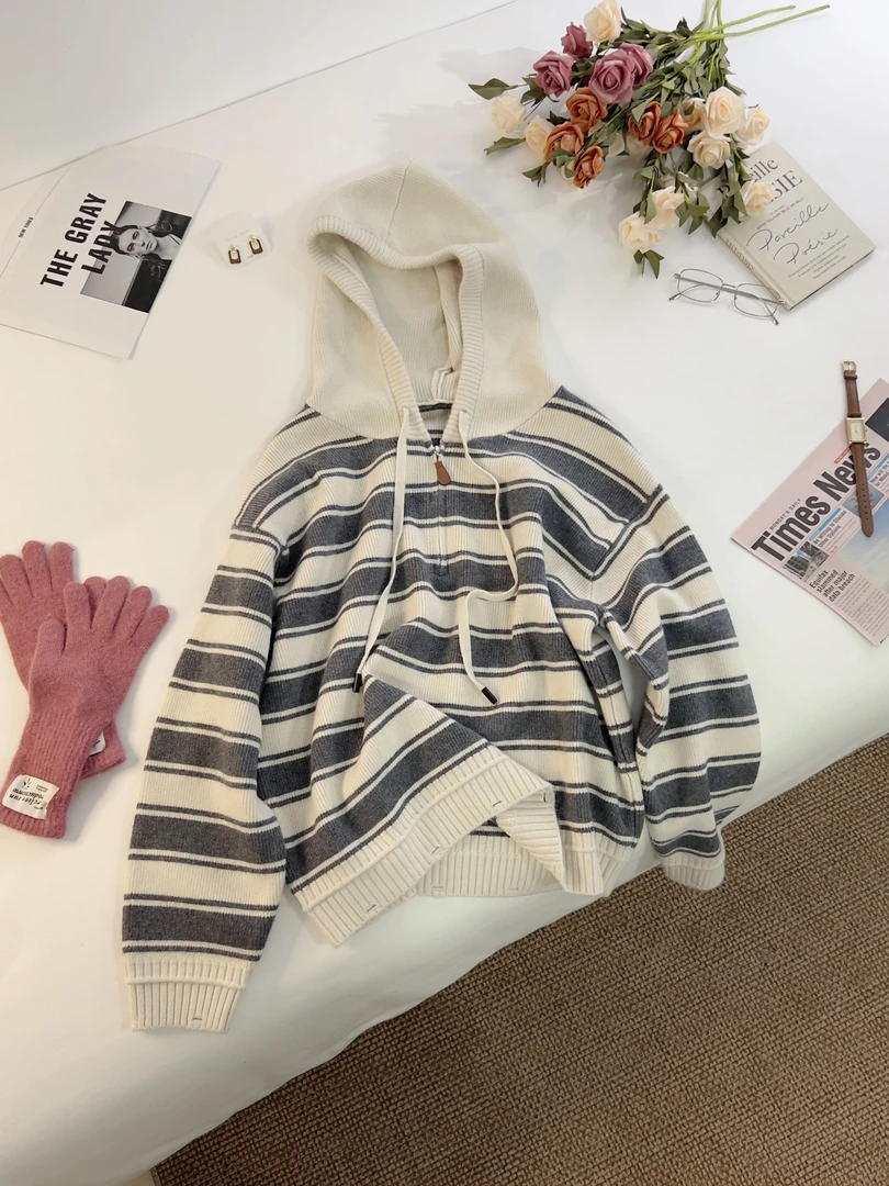 【女王洛克】韩版洋气减龄连帽针织衫冬季新款简约休闲长袖LK82633