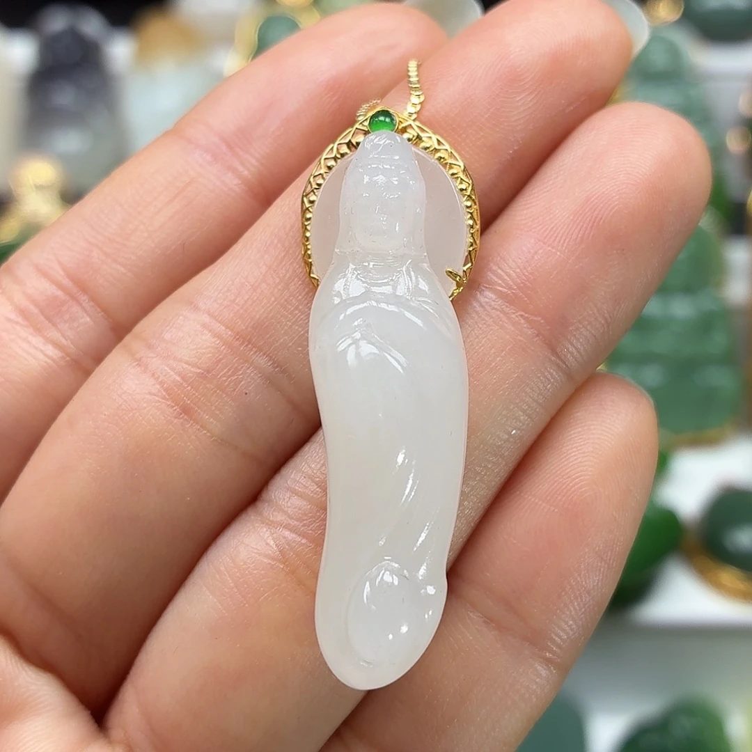 和田玉18K金镶嵌颈饰