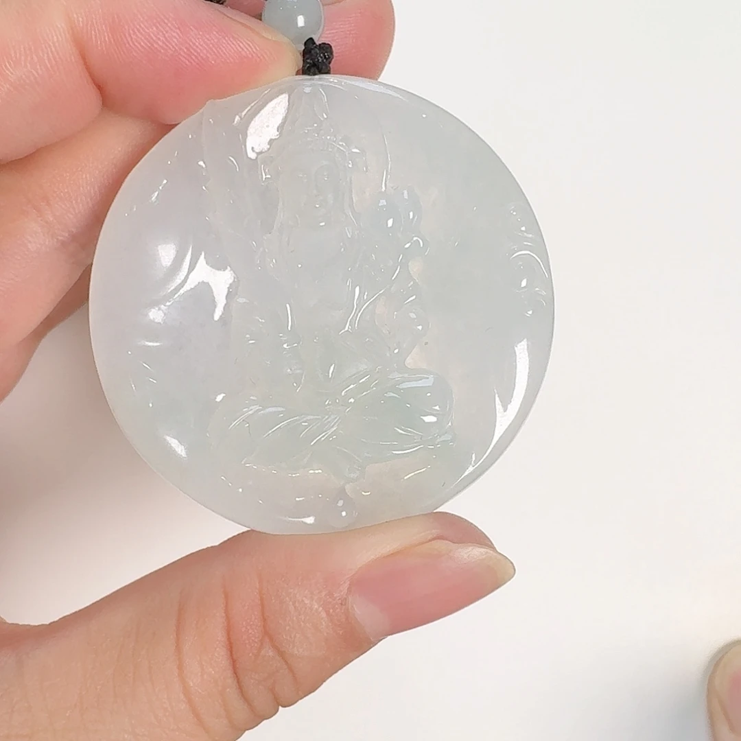 翡翠未镶嵌颈饰虚空藏