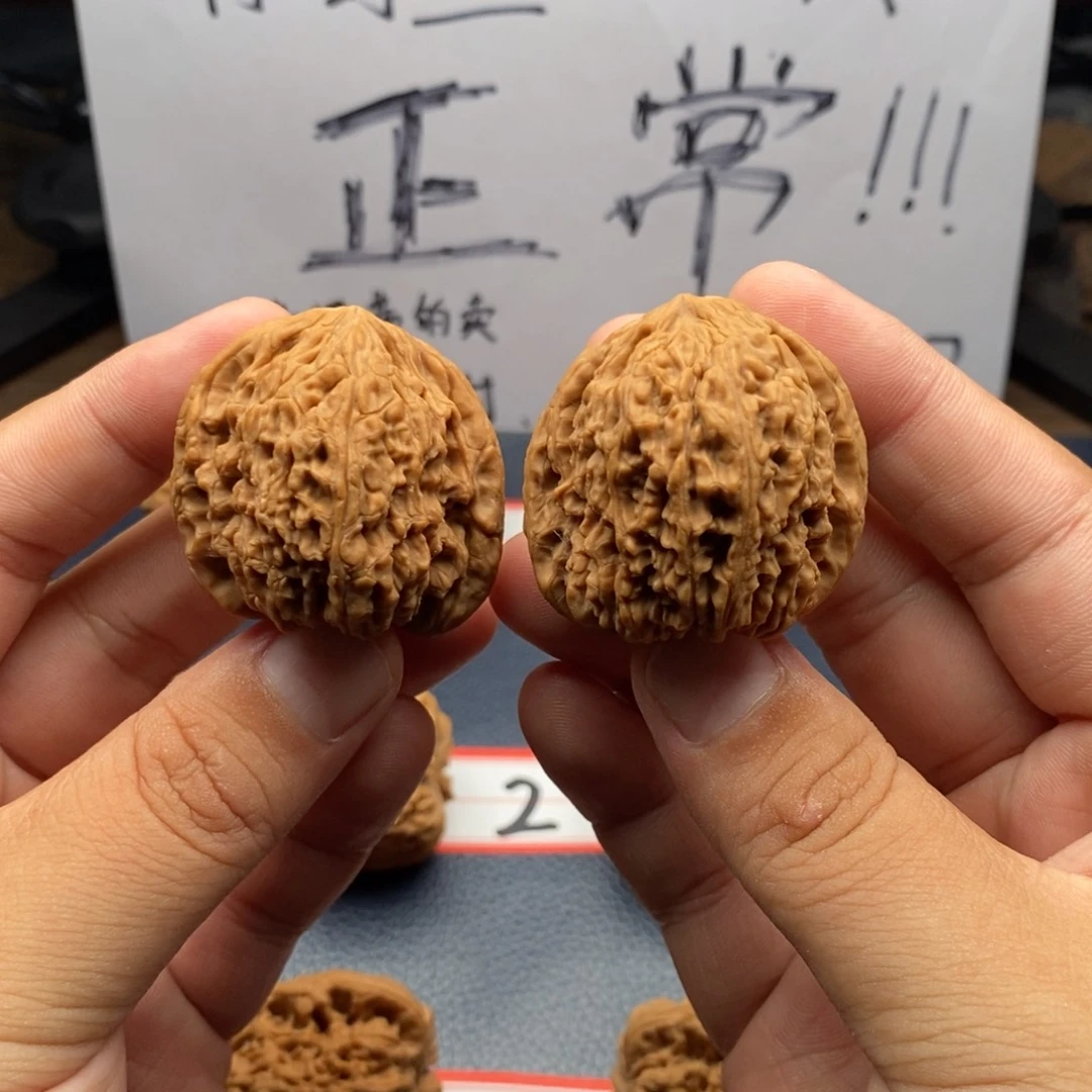 文玩核桃把件0402满拉丝大肚一字凹底，到付