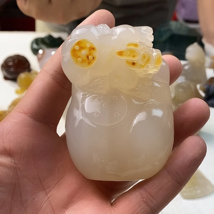 未镶嵌颈饰玛瑙/玉髓