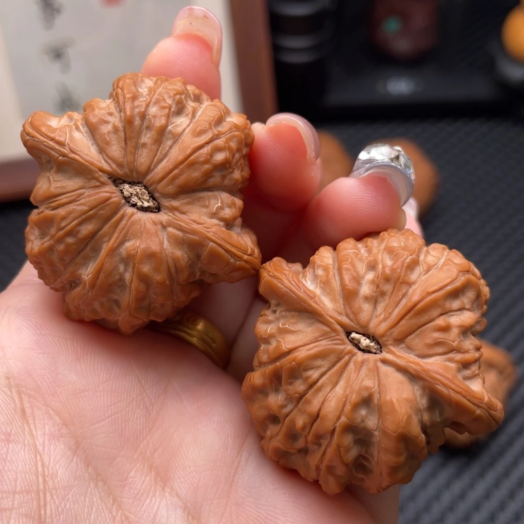 @***金文玩核桃把件血麒麟