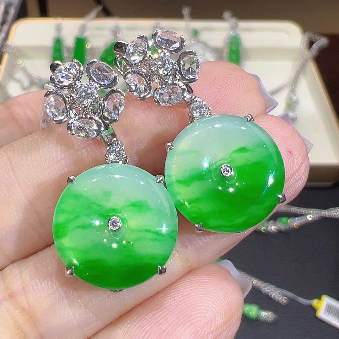 翡翠18K金镶嵌耳环翡翠