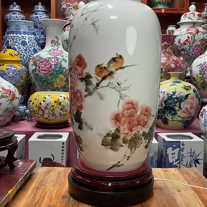 用***王景德镇陶瓷手工手绘花瓶摆件