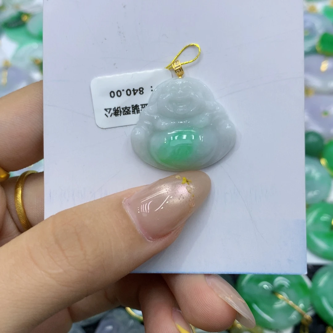 颈饰18K金镶嵌翡翠