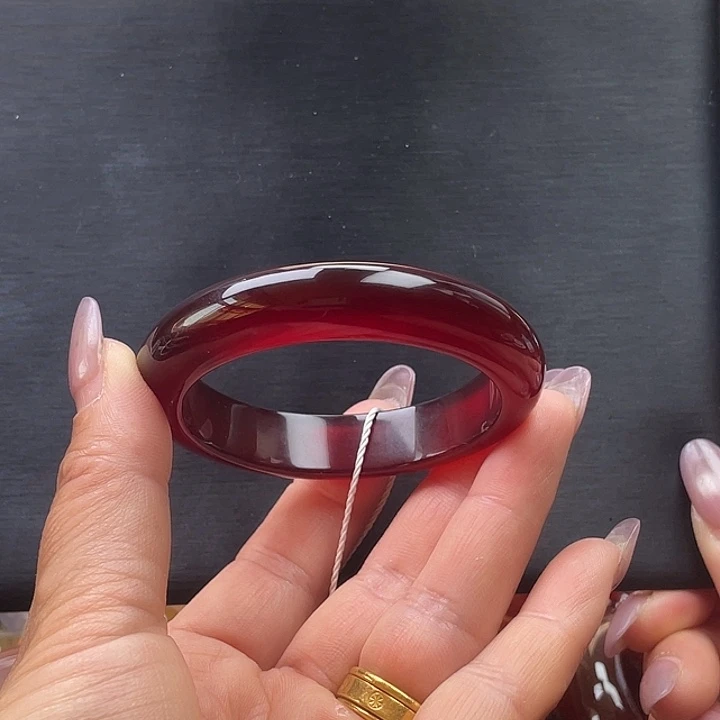 玛瑙/玉髓未镶嵌手镯55.8渐变