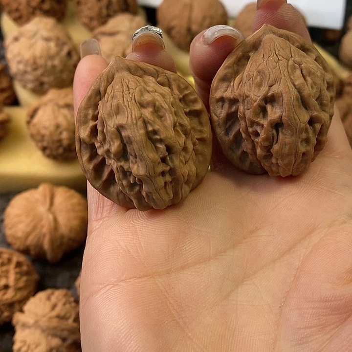 郝*35大红袍有磕有磕有磕