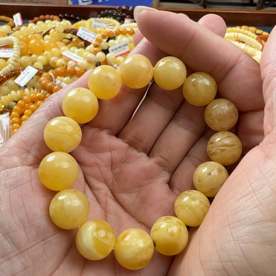 未镶嵌琥珀珠宝奇石