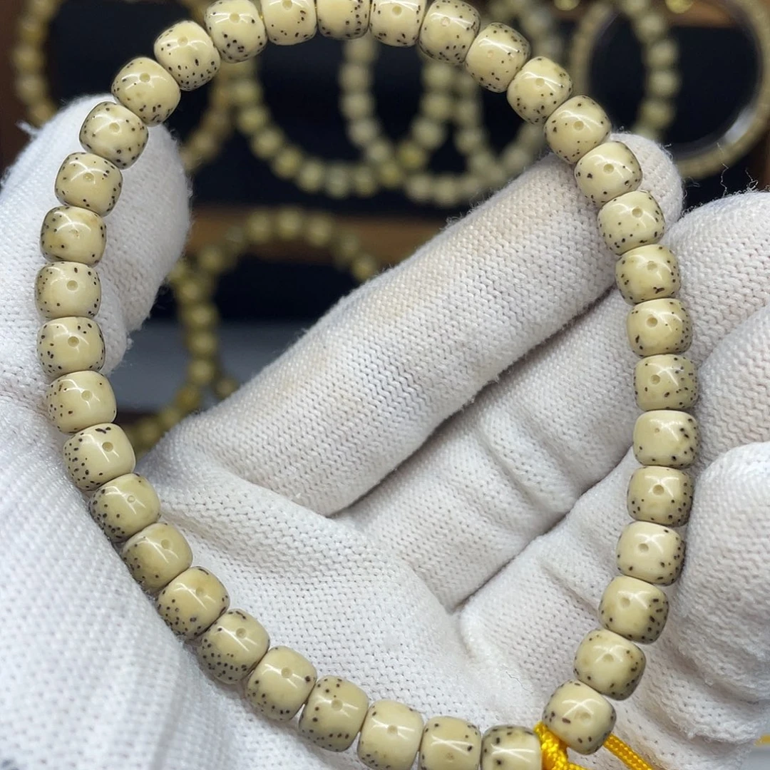 星月菩提吊坠7-6，大眼睛小细星