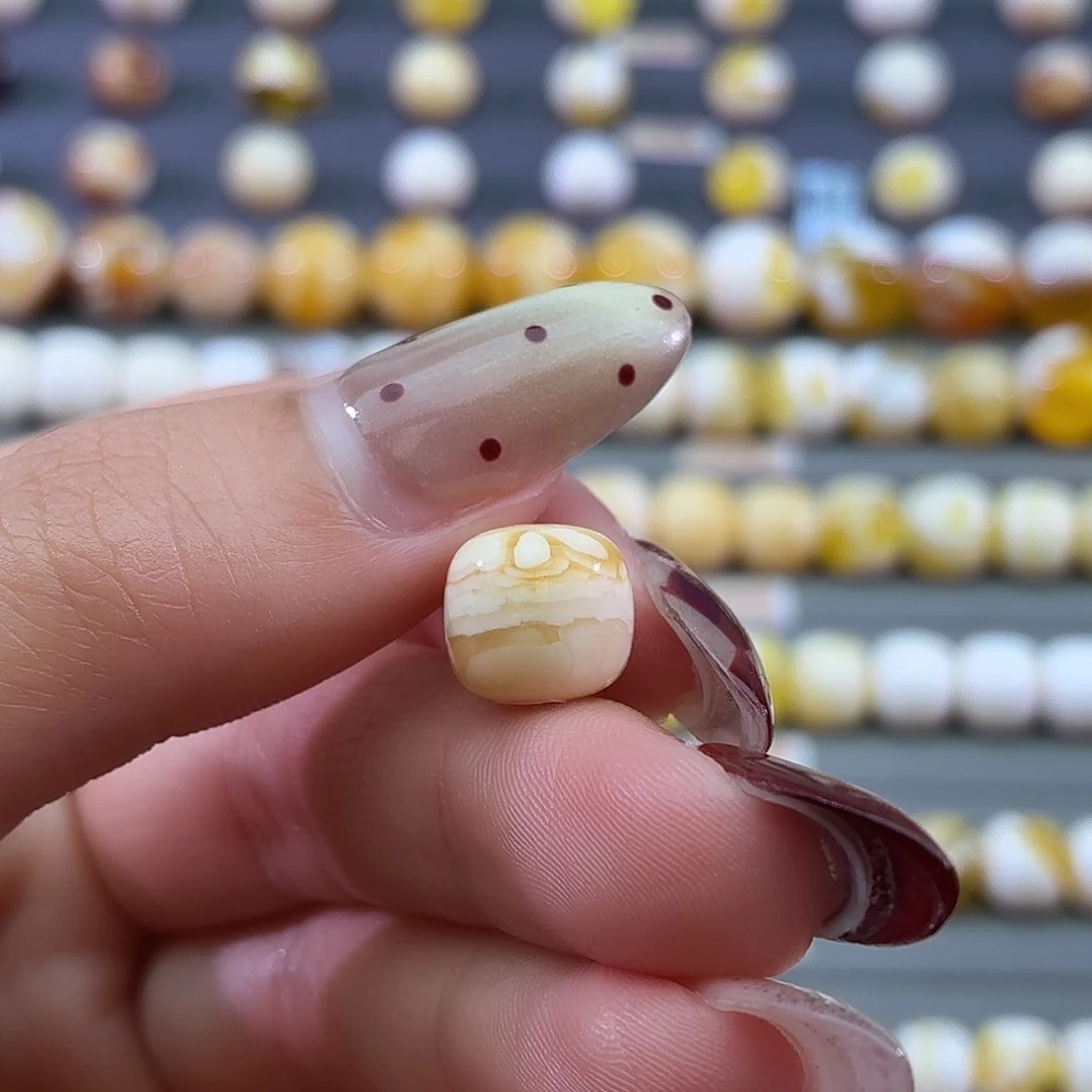 琥珀未镶嵌裸石蜜蜡10