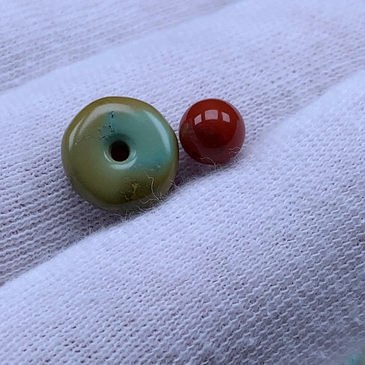 南红玛瑙未镶嵌珠宝奇石