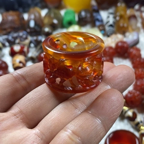 闲***忙玛瑙/玉髓未镶嵌挂件