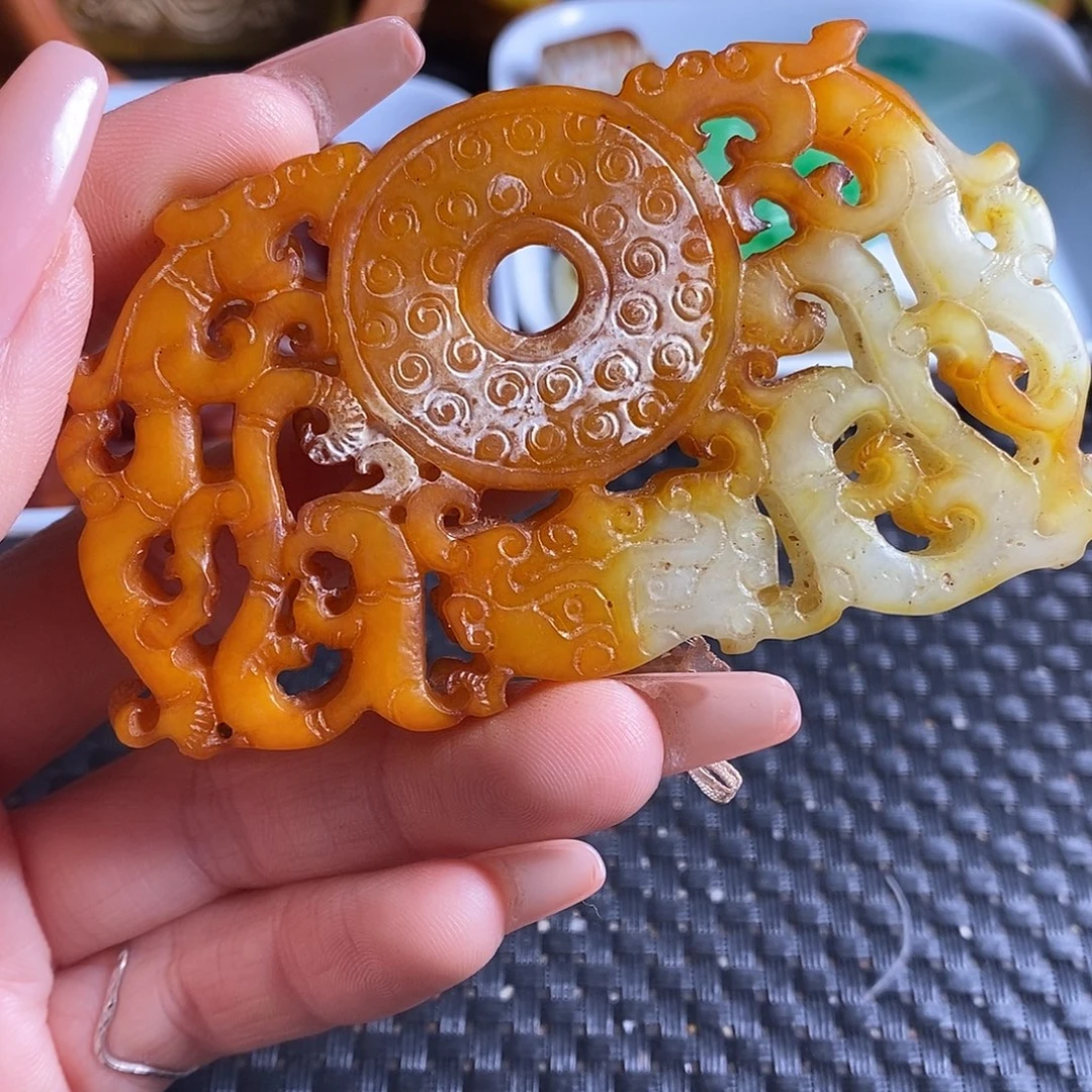 岫玉未镶嵌珠宝奇石