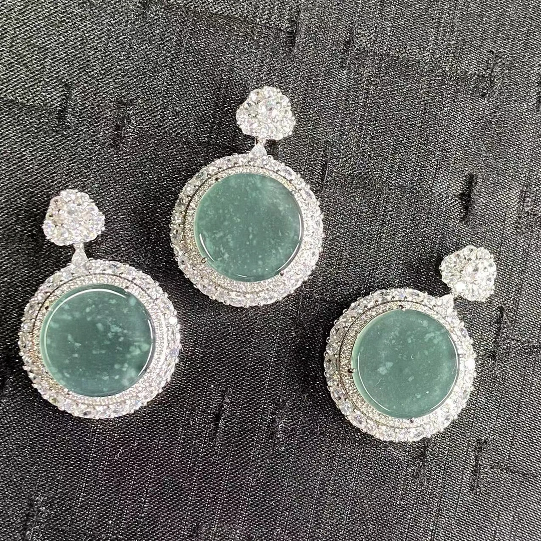 16081天然A货翡翠【无事牌】多样性发一个