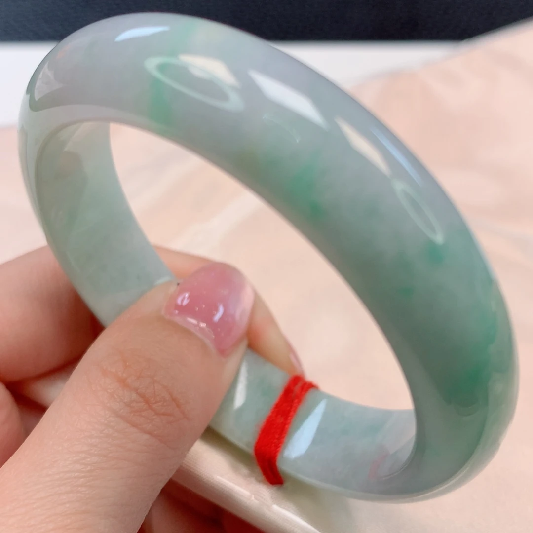【闪购商品】翡翠手镯未镶嵌52+圈