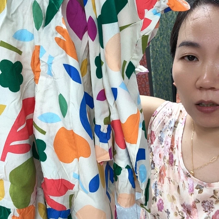 彩格短裤套装舒服
