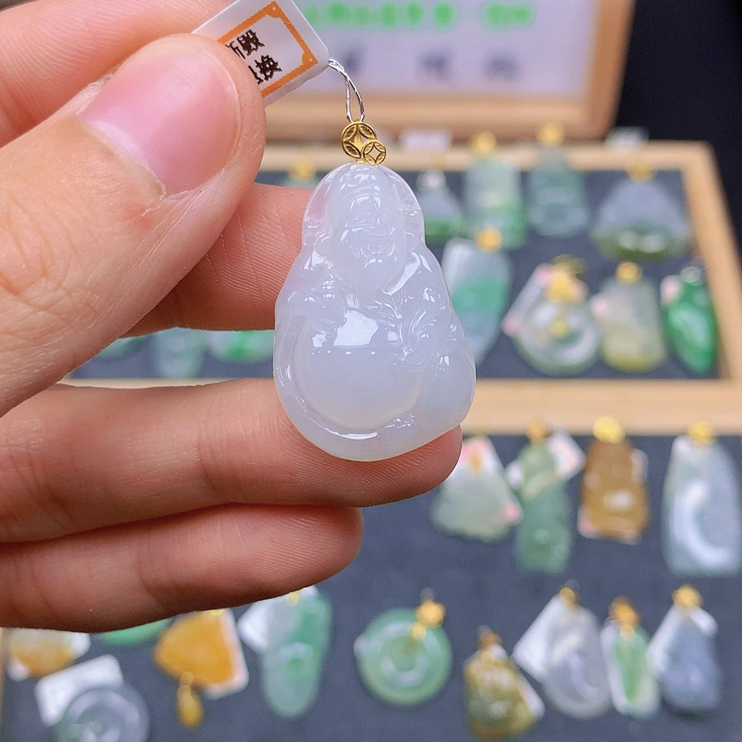 翡翠18K金镶嵌颈饰翡翠