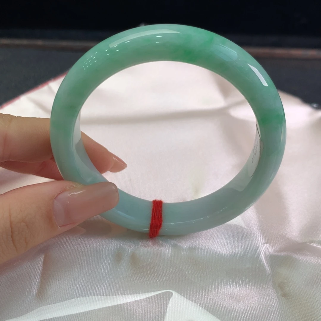 翡翠未镶嵌手镯缅甸A货翡翠 阳绿54 55