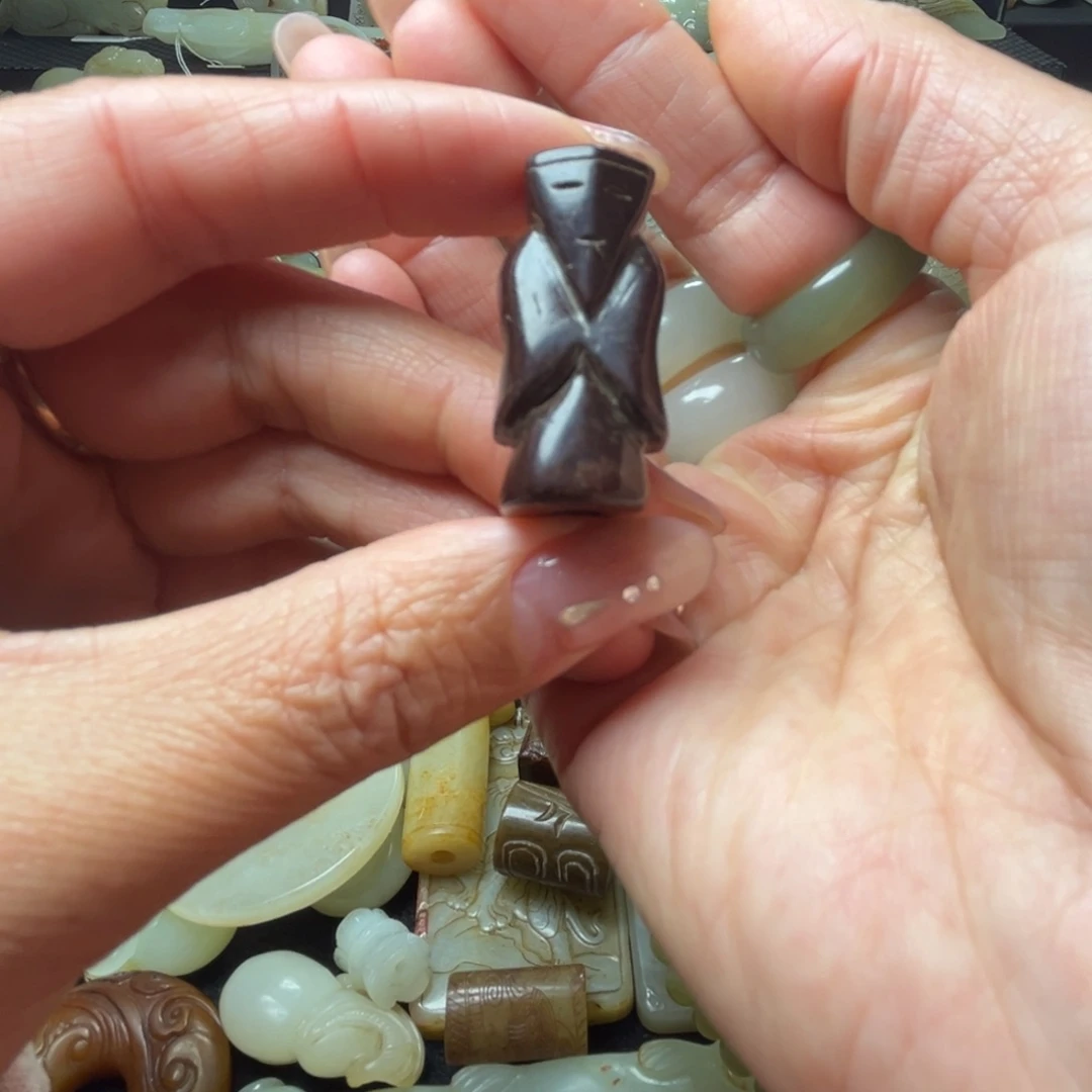 和田玉未镶嵌吊坠(不含链)