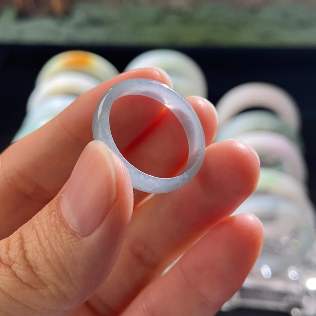 定制翡翠未镶嵌翡翠手镯