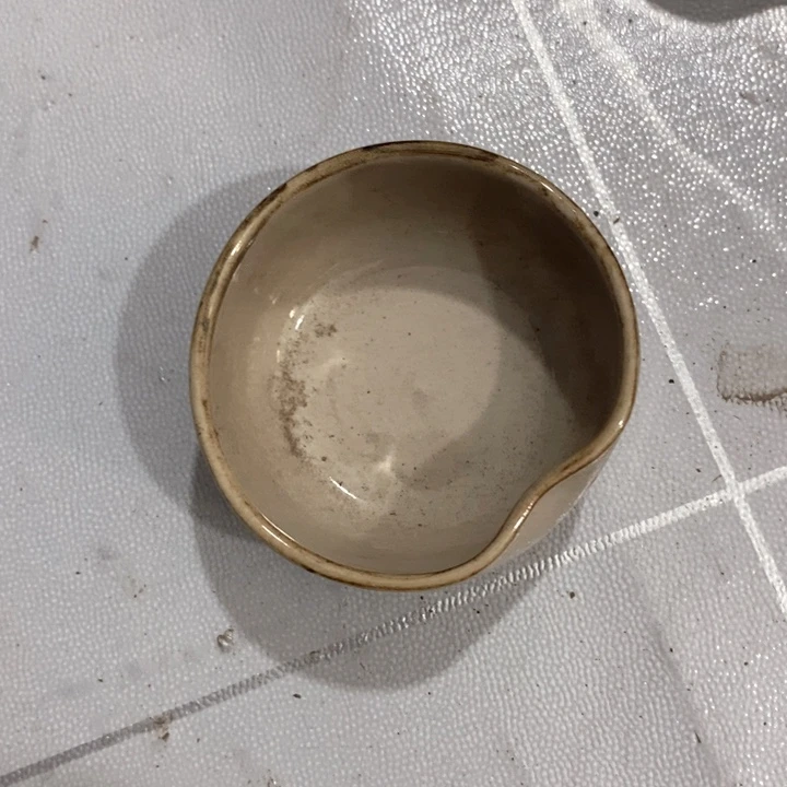 瓷片五厂白釉握口盏