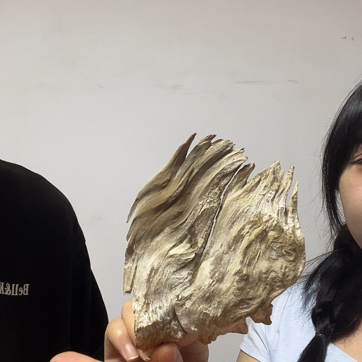 ***ㅤ香榧木静下心来看看我是不是真的