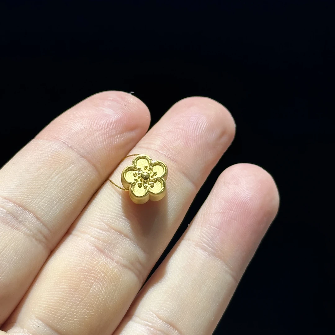 足金999 精品花花通孔 1.026