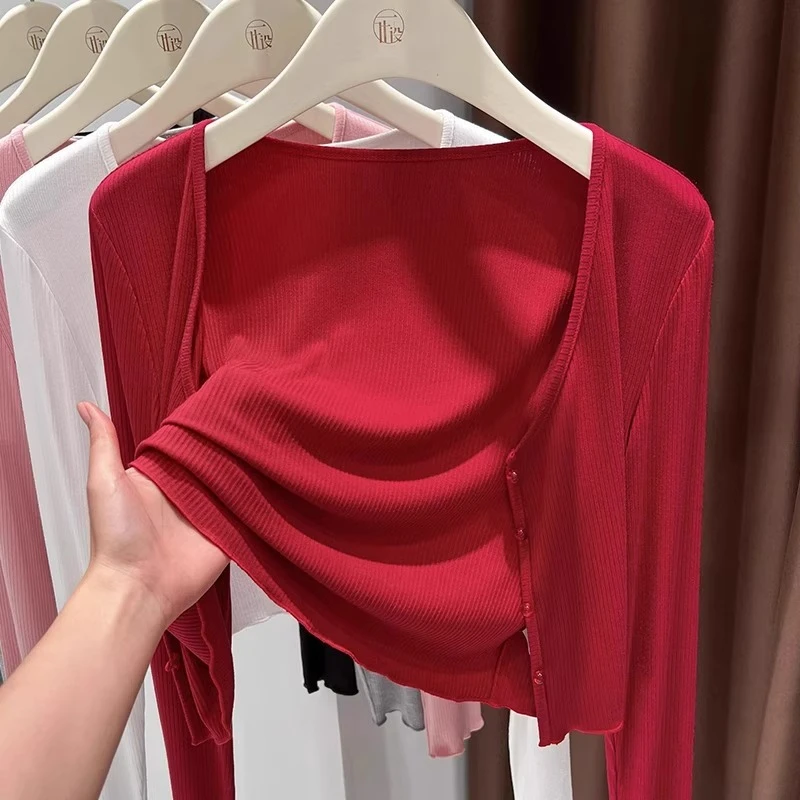 芯娇晴冰丝防晒针织搭配裙子的开衫夏季薄款短款v领披肩女士外搭