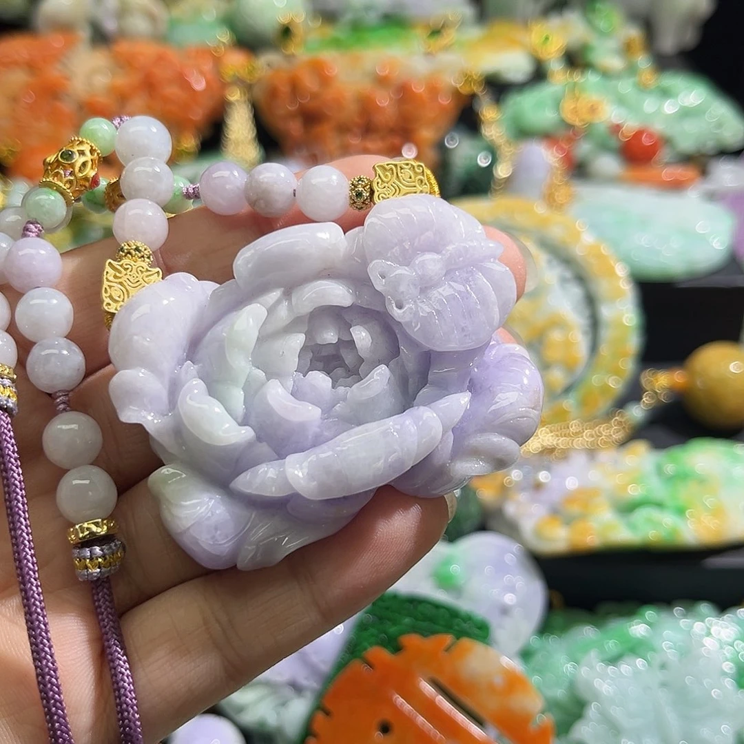 颈饰未镶嵌翡翠待编织