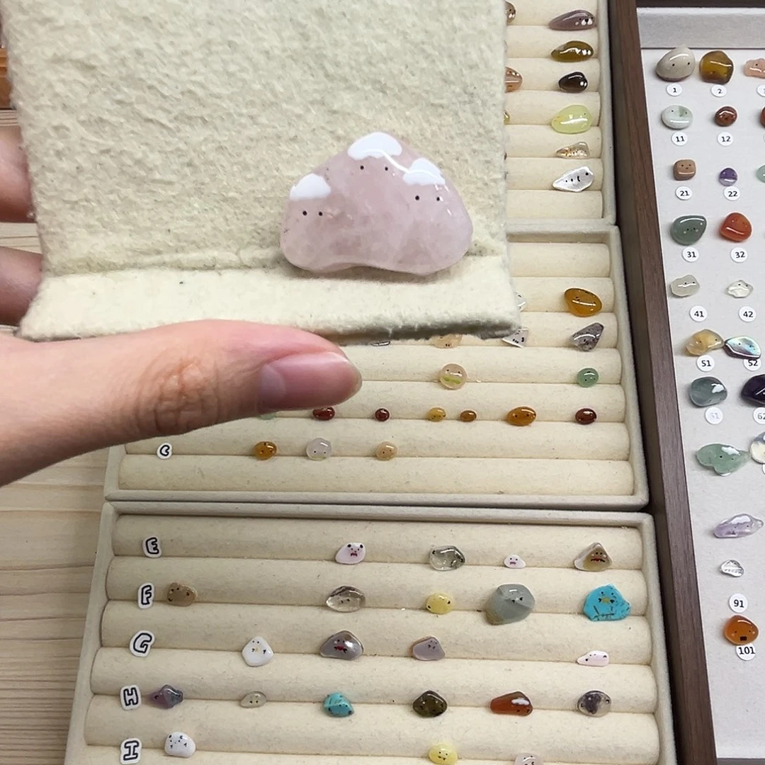 大理石磁石三头雪山